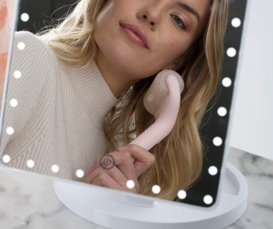 Facial Massage Ice Roller